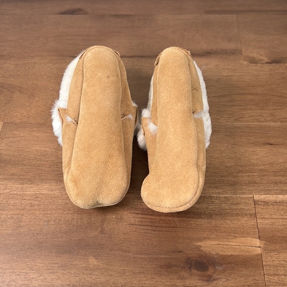 Baby Uggs - Picture 3 of 5